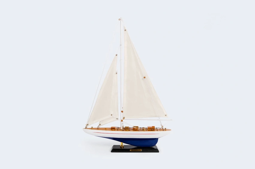 model-jachtu.jpg