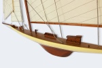 model-jachtu-duzy.jpg
