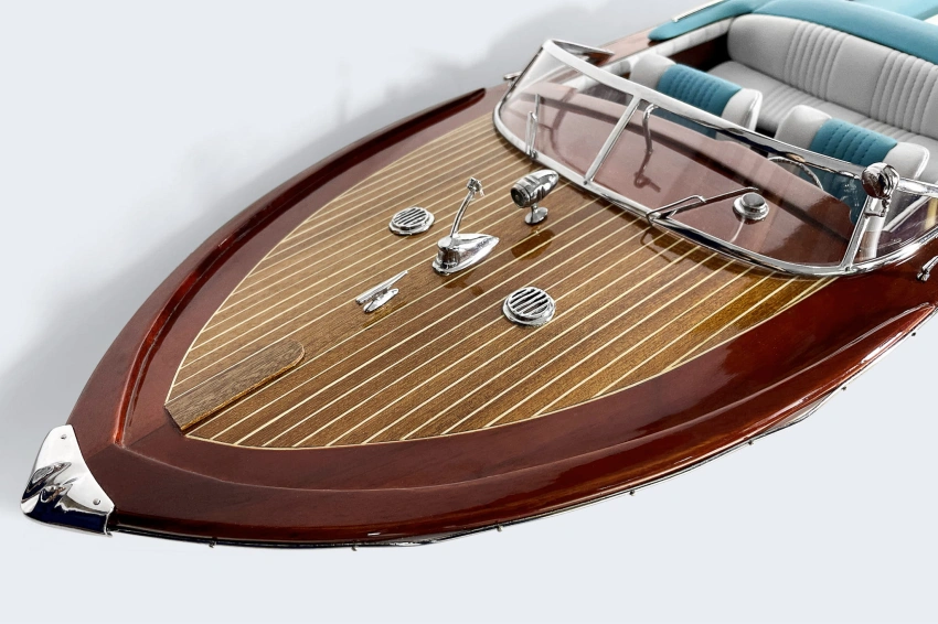 model-jacht-motorowy-na-prezent.jpg